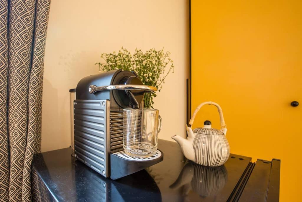 Charming Le Marais Retro Apartment Paris Exterior photo